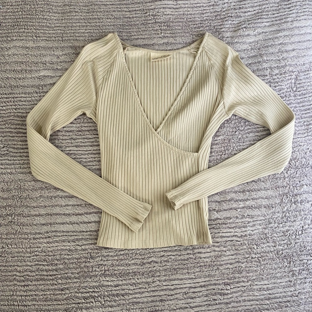 Universal Thread Size Small - Medium Cream Ribbed Long Sleeve Wrapped Top Basic
